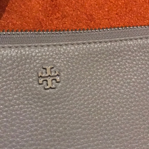 NWOT Tory Burch Crossbody Convertible Clutch - Picture 8 of 8